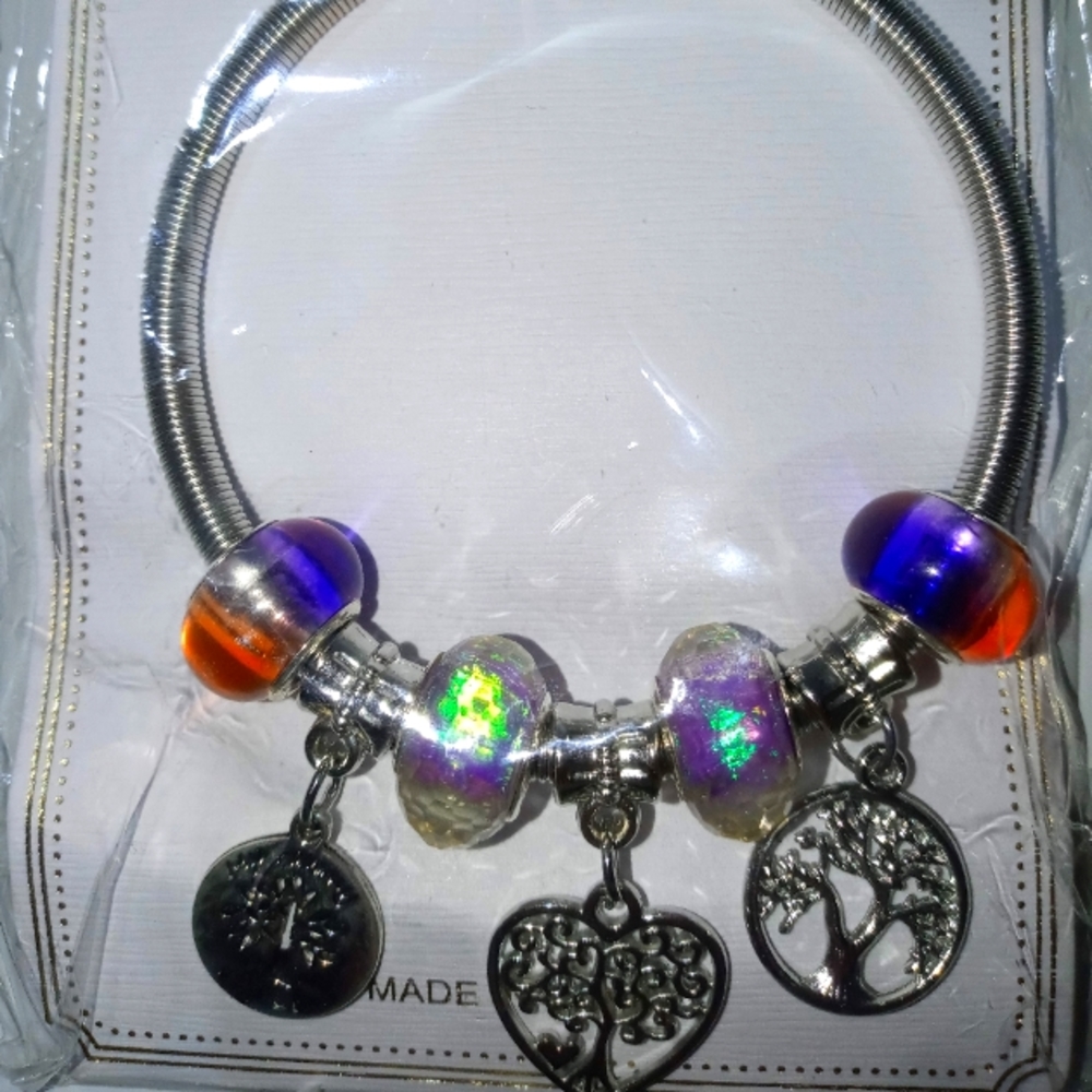 Bracelet